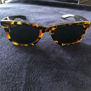 Authentic Ray-Ban Wayfarer Fleck Collection